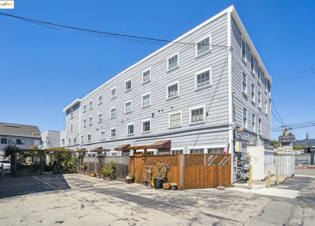 Property at 1326 4th St, Berkeley, CA 94710, 2 beds, 2 baths