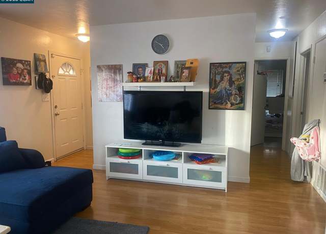 Property at 2081 Olivera Rd Unit E, Concord, CA 94520, 2 beds, 1 bath