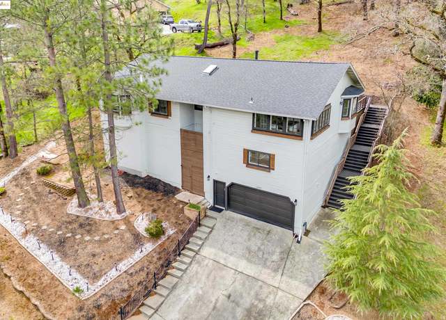 Property at 16806 Brewer Rd, Grass Valley, CA 95949, 3 beds, 2 baths