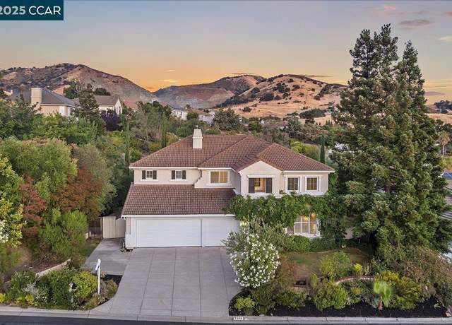 Property at 1008 Rolling Woods Way, Concord, CA 94521, 5 beds, 3 baths