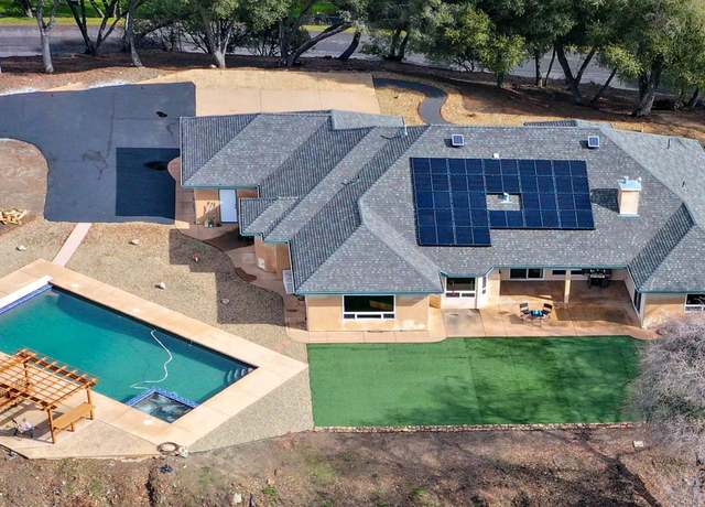 Property at 18393 Avenida Bonita, Sonora, CA 95370, 4 beds, 3 baths
