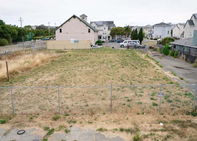Property at 715 S 29th St, Richmond, CA 94804