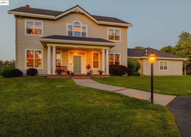 Property at 16280 Stine Ct, Sonora, CA 95370, 3 beds, 2.5 baths