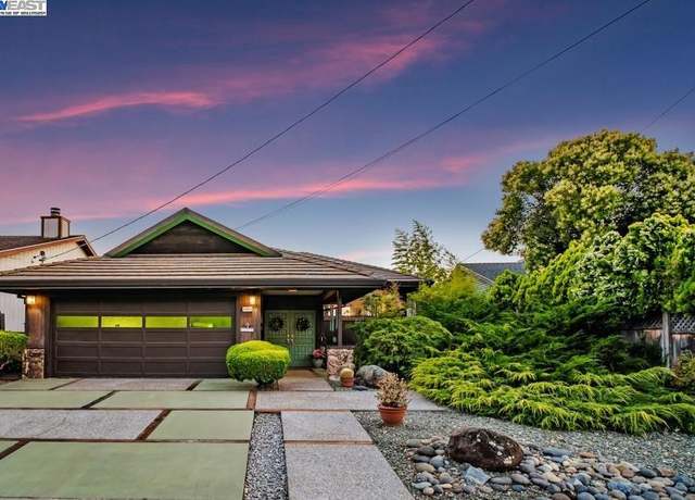 Property at 31865 Chicoine Ave, Hayward, CA 94544, 3 beds, 2.5 baths