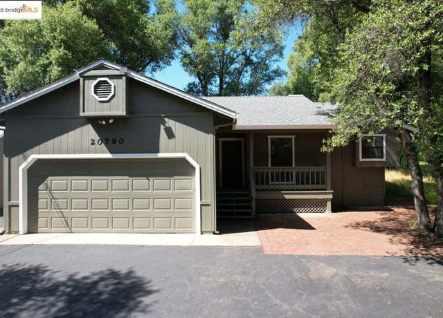 Property at 20790 Ferretti Rd, Groveland, CA 95321, 3 beds, 2 baths