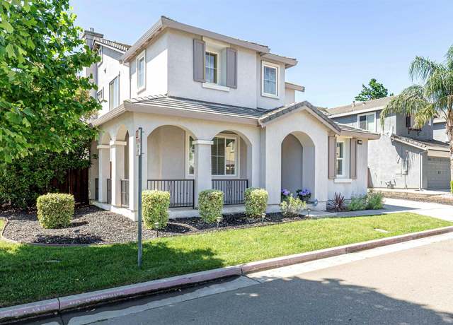 Property at 1052 Moss Ln, Lathrop, CA 95330, 5 beds, 3 baths