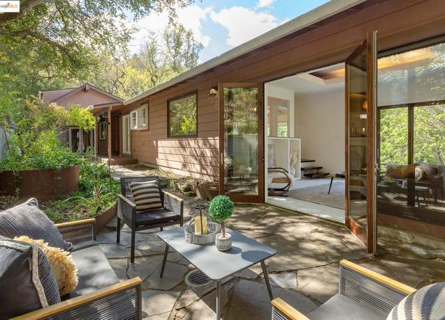 Property at 3 Mountain View Pl, Lafayette, CA 94549, 4 beds, 2 baths