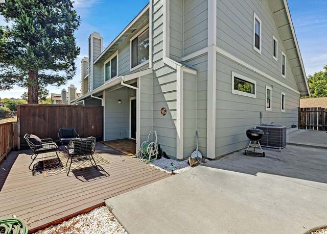 Property at 3285 Monika Ln, Hayward, CA 94541, 2 beds, 1.5 baths