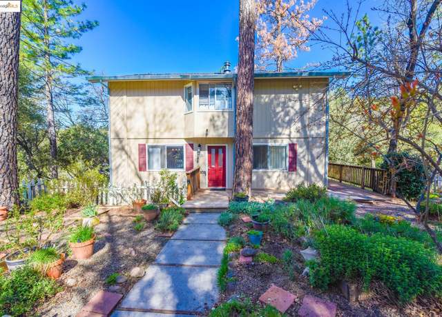 Property at 15456 Paseo De Los Robles Rd, Sonora, CA 95370, 3 beds, 2.5 baths