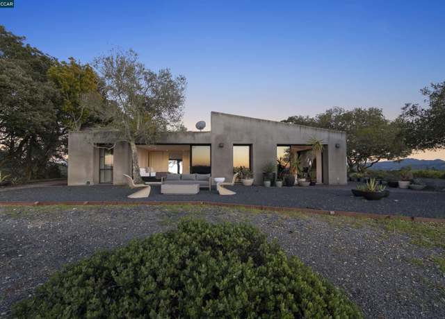 Property at 13 Melody Ln, Orinda, CA 94563, 3 beds, 3 baths