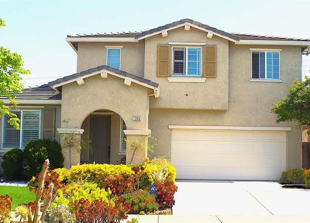 Property at 1354 Maple Dr, Oakley, CA 94561, 4 beds, 3.5 baths