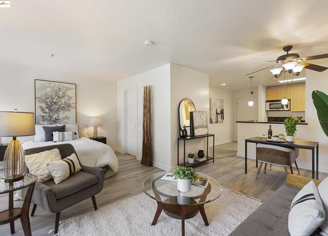 Property at 6400 Christie Ave #1211, Emeryville, CA 92608, 1 bath