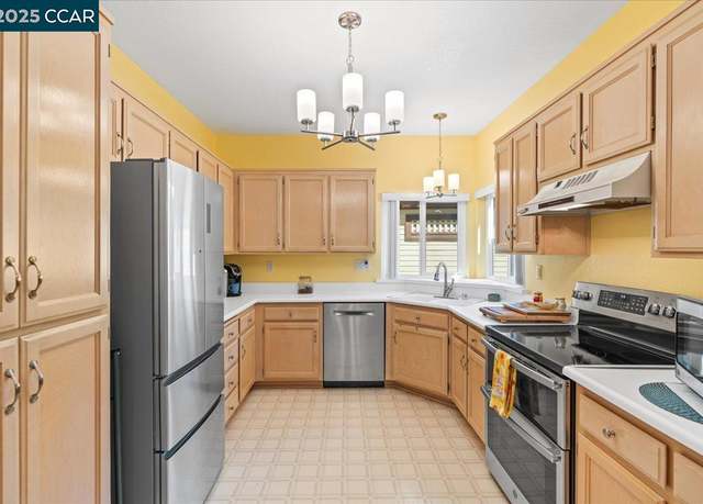 Property at 206 Dorada, Hercules, CA 94547, 2 beds, 2 baths