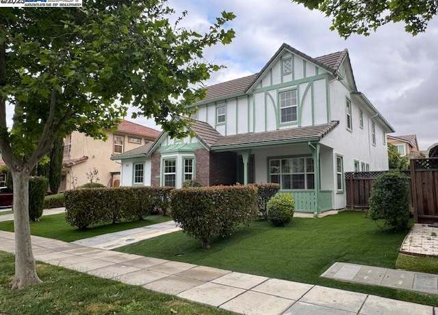 Property at 118 E Heritage Dr, Mountain House, CA 95391, 4 beds, 3 baths