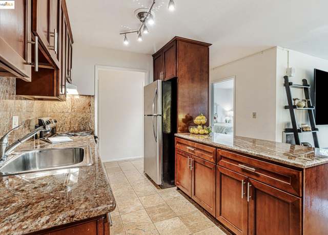 Property at 375 Jayne Ave #106, Oakland, CA 94610, 1 bed, 1 bath