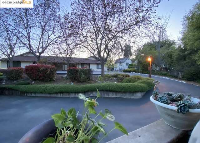 Property at 96 N Norlin, Sonora, CA 95370, 8 beds, 6 baths