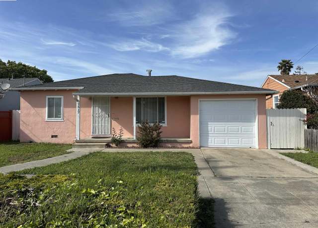 Property at 2617 Lowell Ave, Richmond, CA 94804, 3 beds, 2 baths
