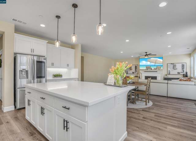 Property at 5420 Promontory Way, Antioch, CA 94531, 4 beds, 3.5 baths