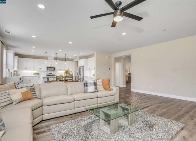 Property at 5420 Promontory Way, Antioch, CA 94531, 4 beds, 3.5 baths