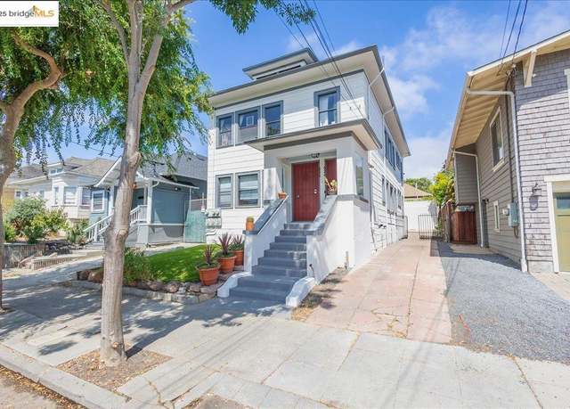 Property at 624 60th St, Oakland, CA 94609, 4 beds, 25 baths