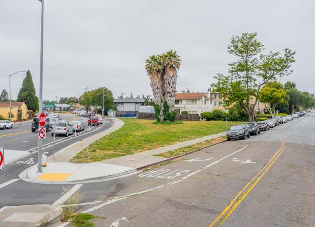 Property at 1405 Grand St, Alameda, CA 94501