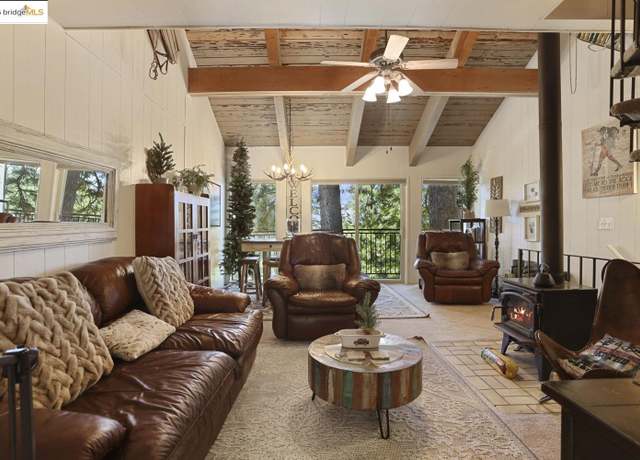 Property at 33840 Upper Leland Rd Unit A, Pinecrest, CA 95375, 3 beds, 2 baths
