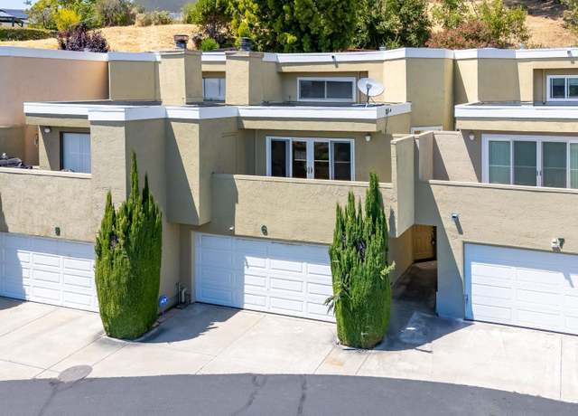 Property at 300 Locust Dr #6, Vallejo, CA 94591, 2 beds, 2.5 baths