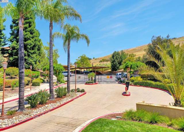 Property at 805 Watson Canyon Ct #359, San Ramon, CA 94582, 1 bed, 1 bath