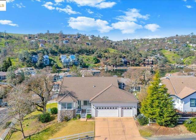 Property at 6250 Bluff View Rd, Copperopolis, CA 95228, 4 beds, 2.5 baths