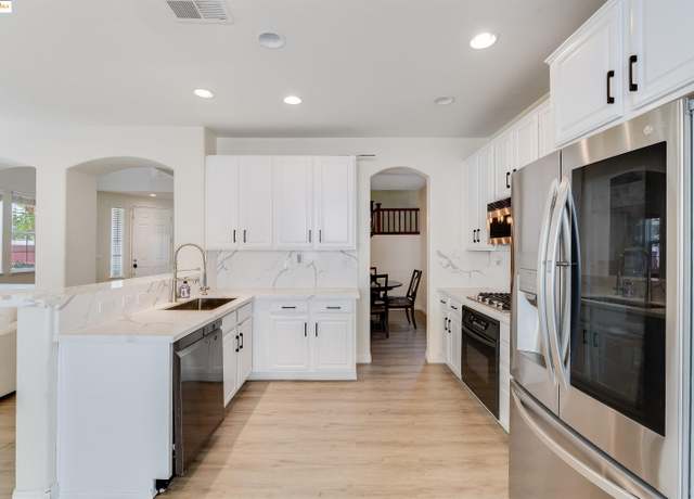 Property at 569 Primitivo Ct, Fairfield, CA 94534, 4 beds, 2.5 baths