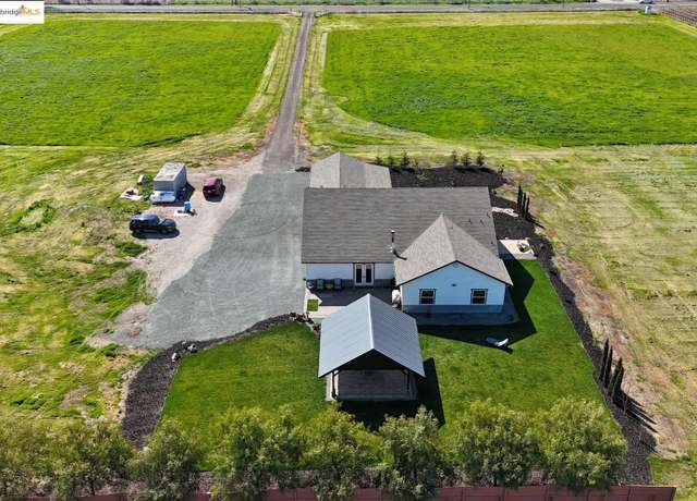 Property at 2200 Delta Rd, Knightsen, CA 94548, 3 beds, 3.5 baths