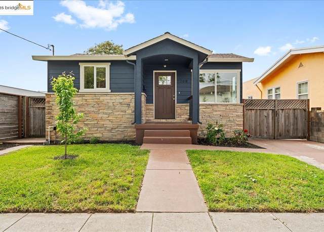 Property at 2208 6th St, Berkeley, CA 94710, 3 beds, 1 bath