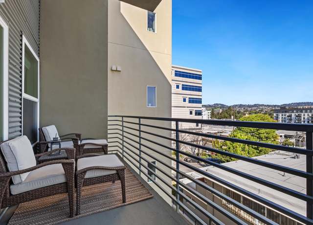 Property at 371 30th St #301, Oakland, CA 94609, 1 bed, 1 bath