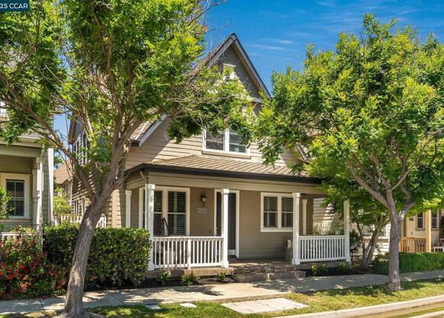 Property at 2033 De Anza Ln, Hercules, CA 94547, 4 beds, 2.5 baths