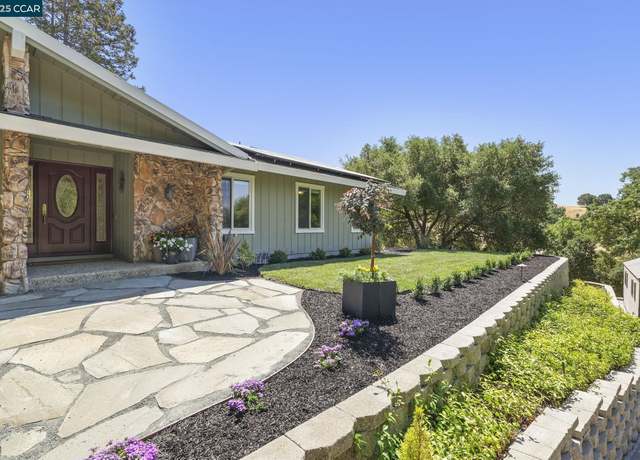 Property at 1883 Piedras Cir, Alamo, CA 94507, 4 beds, 3 baths
