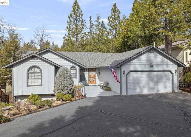Property at 720 Dogwood Dr, Murphys, CA 95247, 4 beds, 3 baths