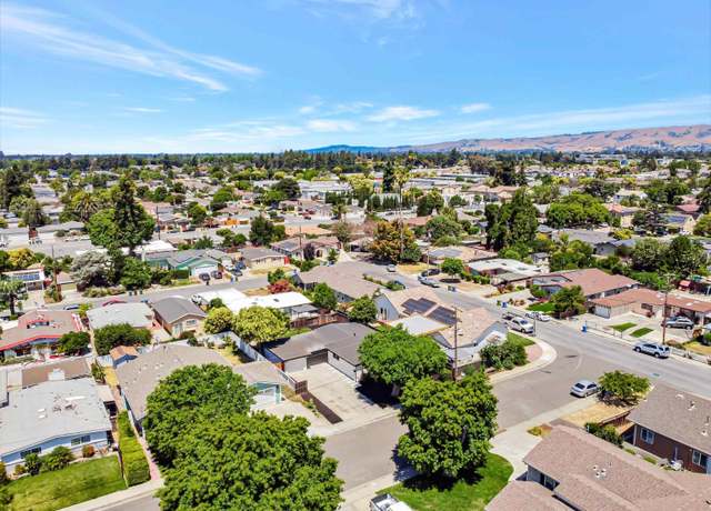Property at 4715 Dogwood Ave, Fremont, CA 94536, 3 beds, 2 baths