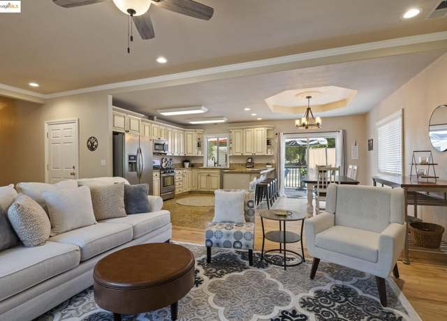 Property at 20686 Crest Pine Easement, Groveland, CA 95321, 3 beds, 2 baths