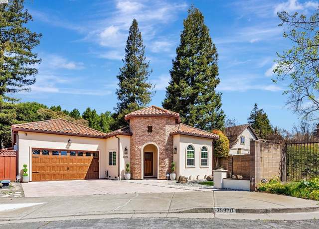 Property at 35970 Vivian Pl, Fremont, CA 94536, 5 beds, 3.5 baths