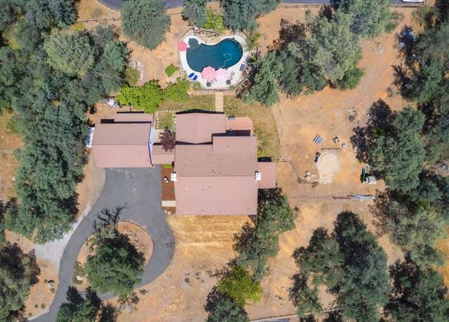 Property at 21819 Lyons Bald Mountain Rd, Sonora, CA 95370, 4 beds, 3.5 baths