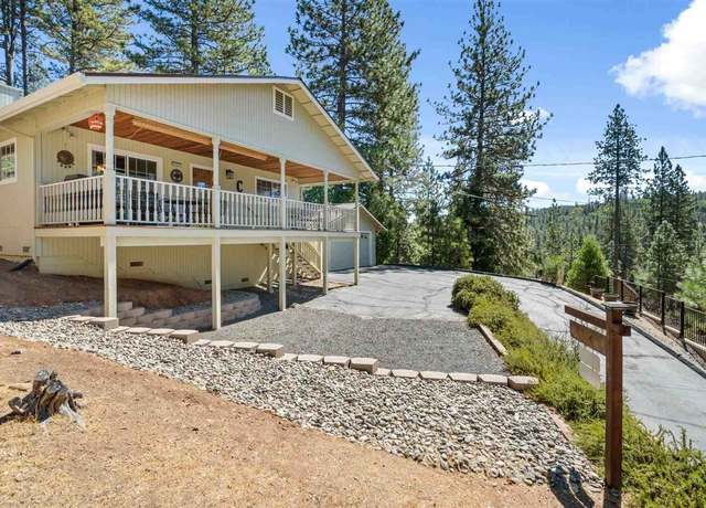 Property at 20701 Point View Dr, Groveland, CA 95321, 3 beds, 2 baths