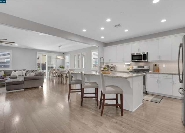 Property at 937 Pendleton Ct, Oakley, CA 94561, 3 beds, 2.5 baths