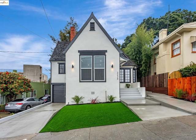 Property at 3228 Hyde St, Oakland, CA 94601, 2 beds, 1.5 baths