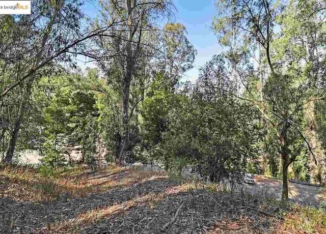 Property at 6687 Thornhill Dr, Oakland, CA 94611