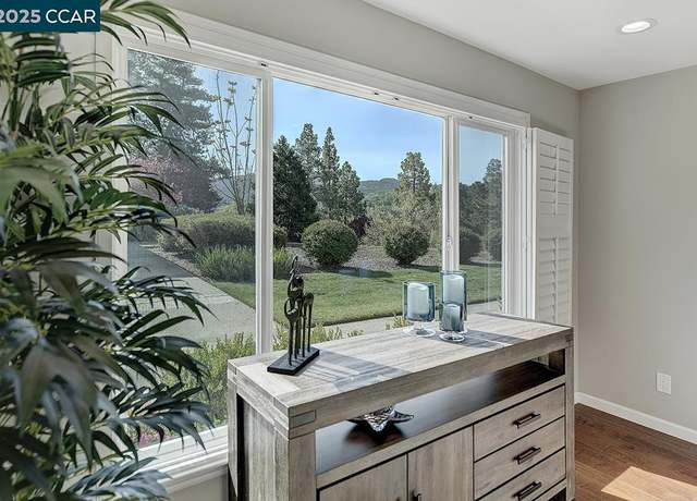 Property at 1932 Golden Rain Rd #3, Walnut Creek, CA 94595, 2 beds, 1.5 baths