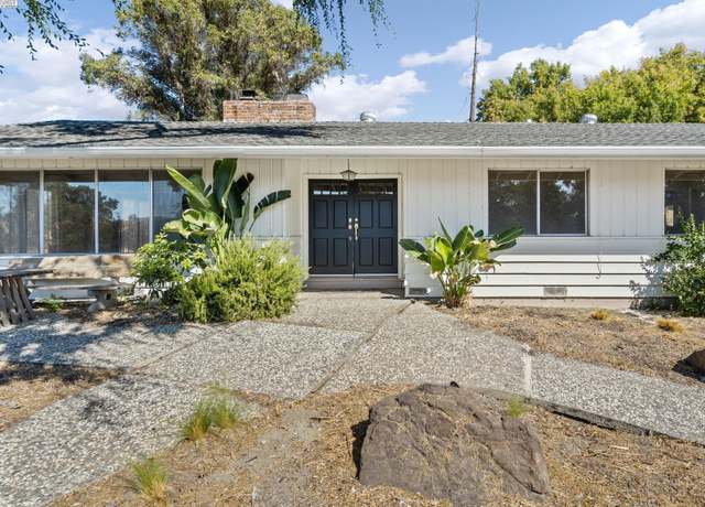 Property at 2592 Caballo Ranchero Dr, Diablo, CA 94528, 4 beds, 2 baths