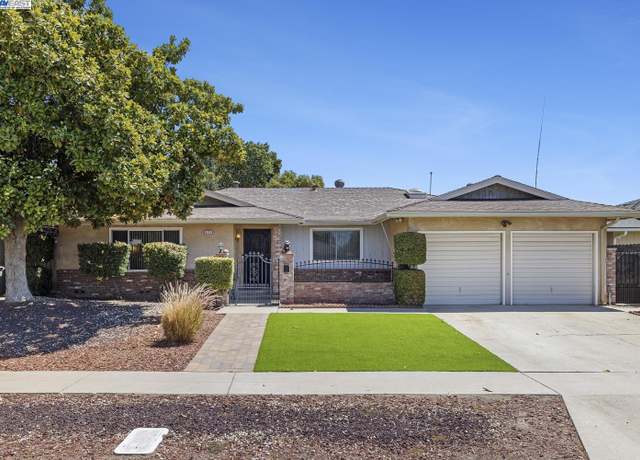 Property at 6578 N Callisch, Fresno, CA 93710, 3 beds, 2.5 baths