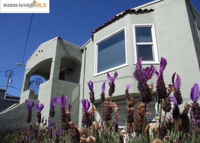 Property at 4211 Market St, Oakland, CA 94608, 4 beds, 1.5 baths