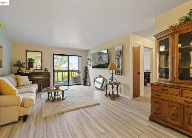 Property at 19849 Villa Drive #113, Sonora, CA 95370, 2 beds, 2 baths