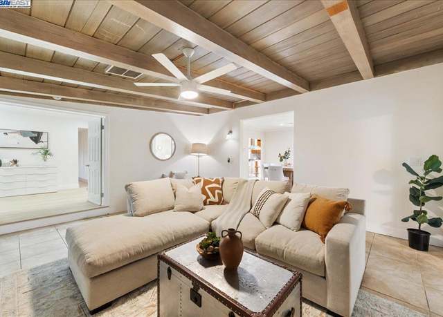 Property at 1455 Grove Way, Concord, CA 94518, 3 beds, 2 baths
